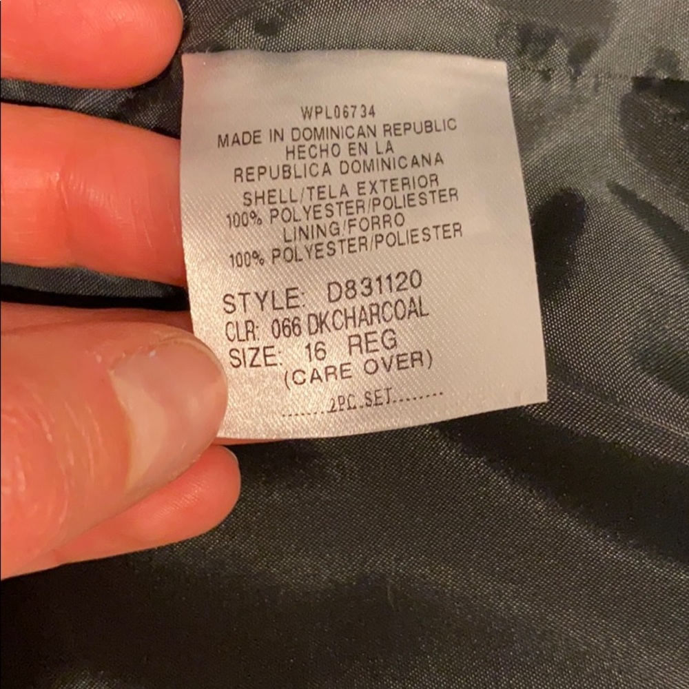 Dockers Boys Suit (pants and jacket) - Picture 3 of 6